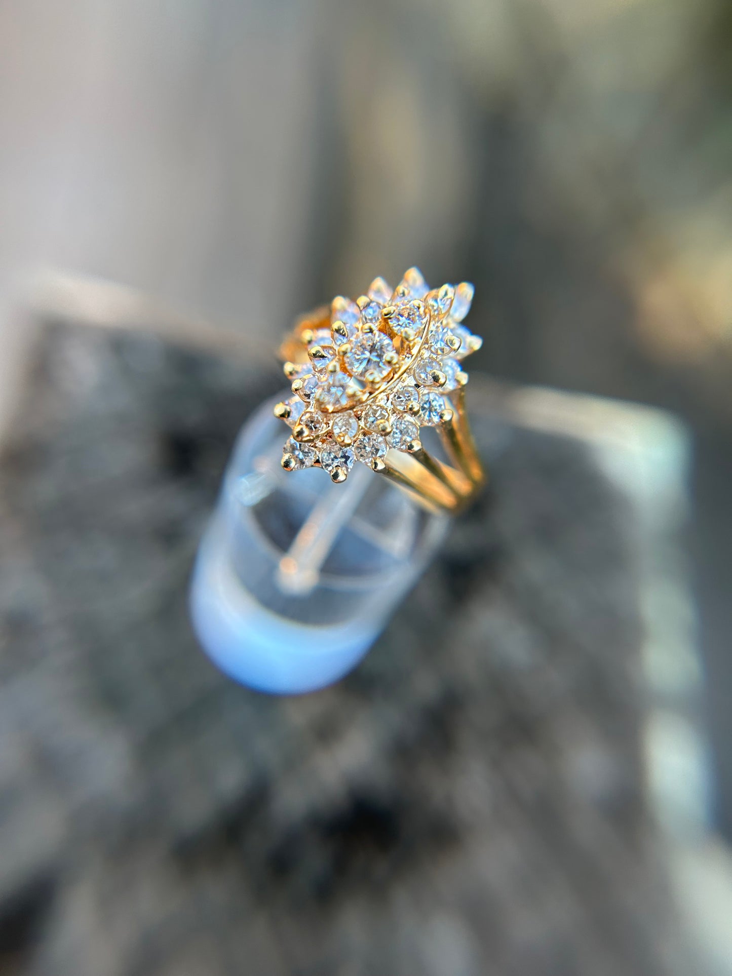 Estate 14K Heavy Gold .80cttw Diamond Ring