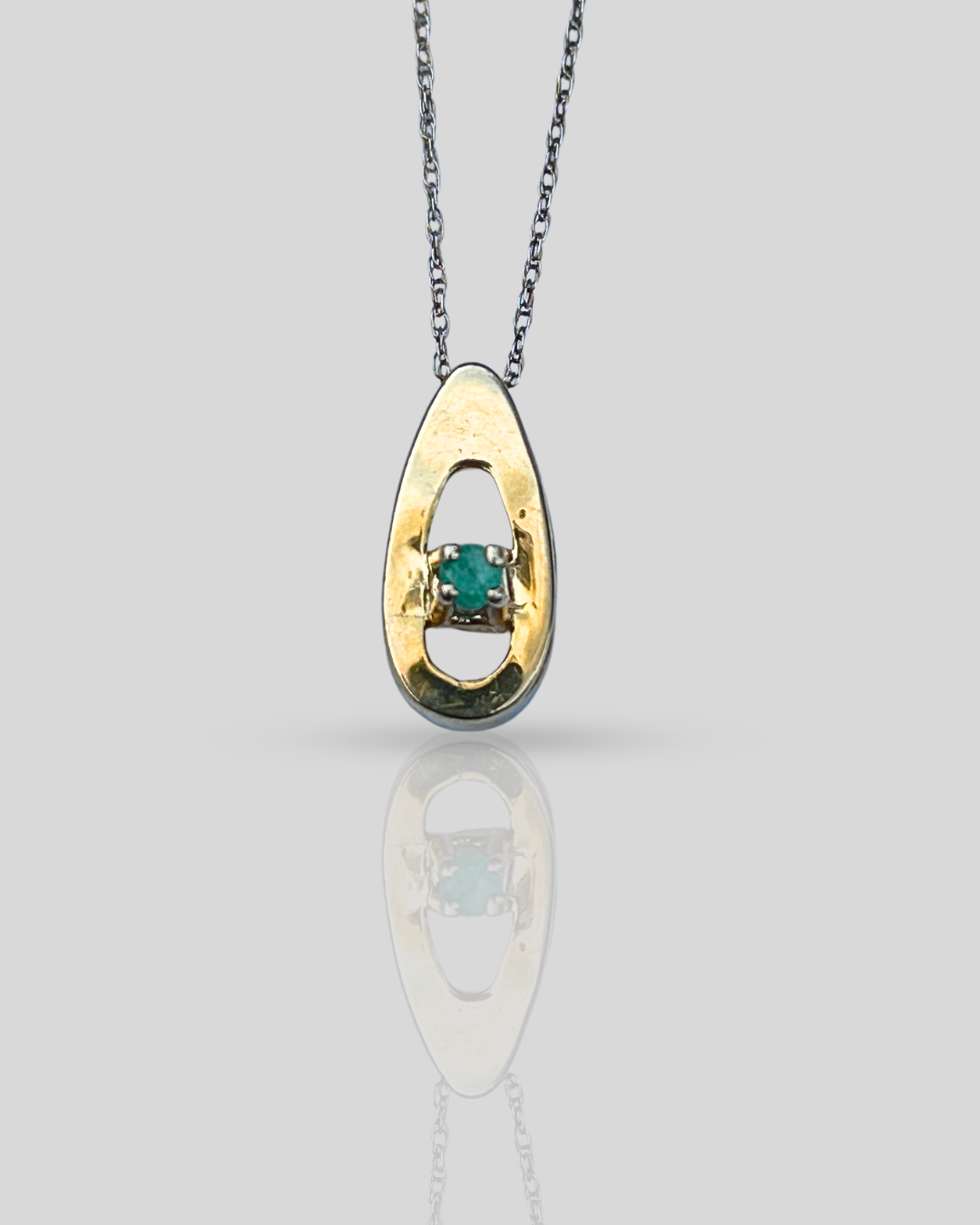 14k Solid Gold Natural Emerald Pendent