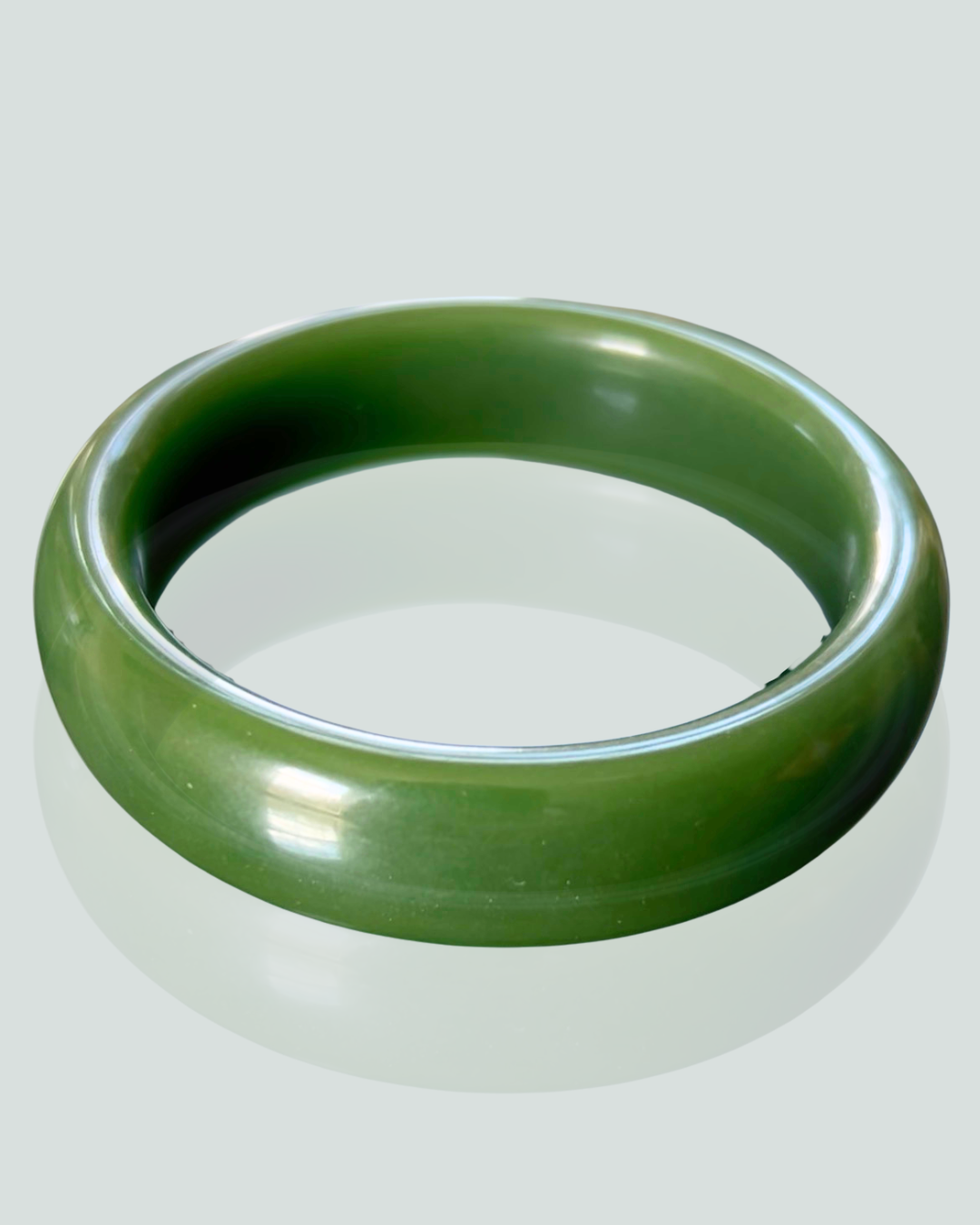 Vintage Jade Agate Bangle