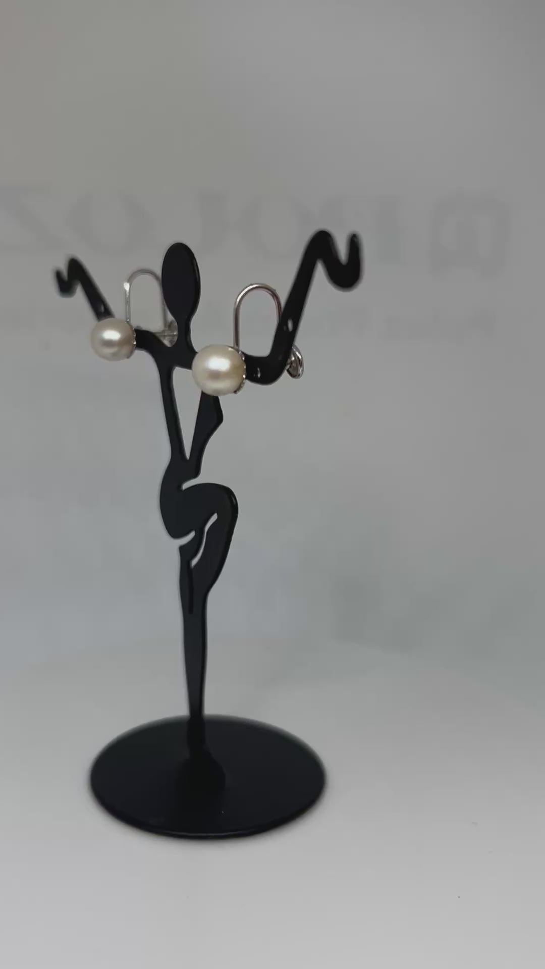 Video of screwback pearl earrings